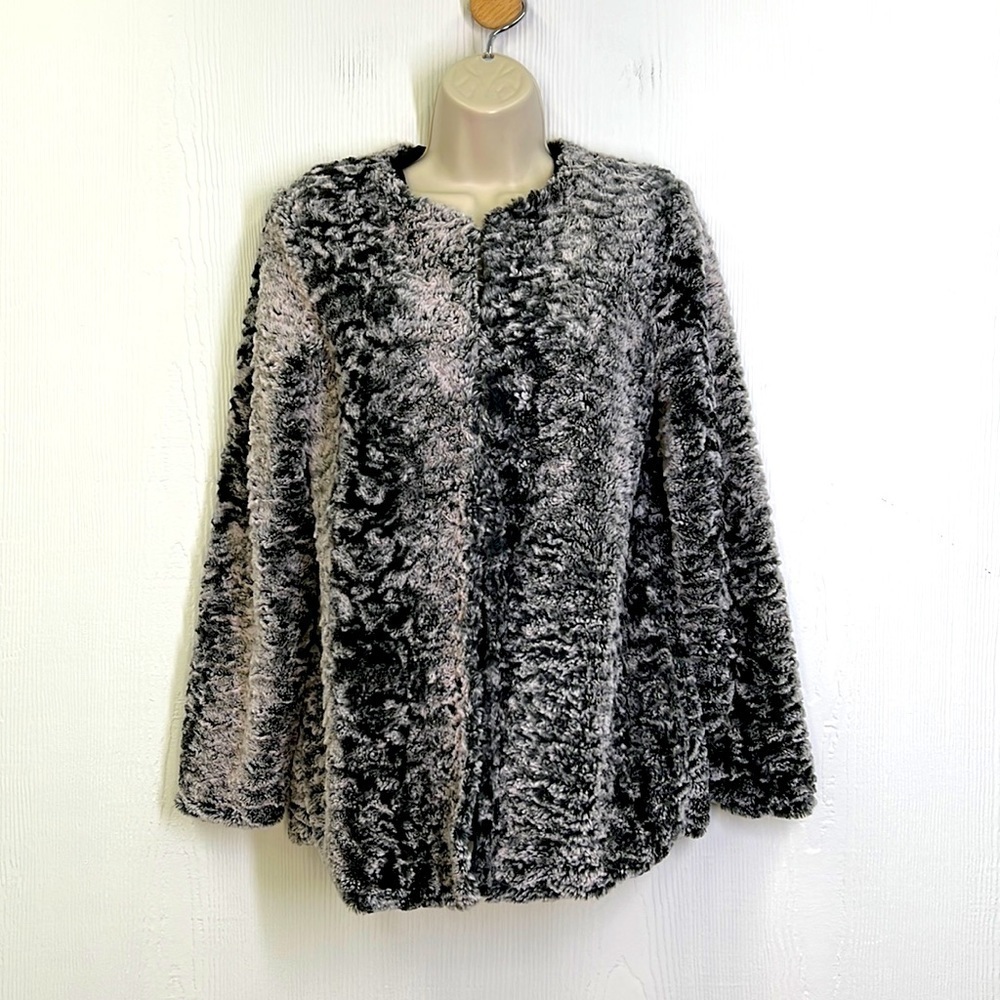 Chelsea & Violet - Black And White Teddy Soft Hook & Eye Lined Coat Size Small